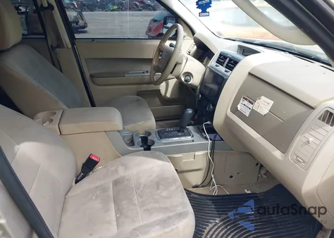 2011 Ford Escape Xlt from USA, damaged, VIN 1FMCU9DG2BKA65478